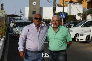 Lomo Magullo abraza la vida con la escultura homenaje a la Traída del Agua/Francisco Javier Santana y TA.